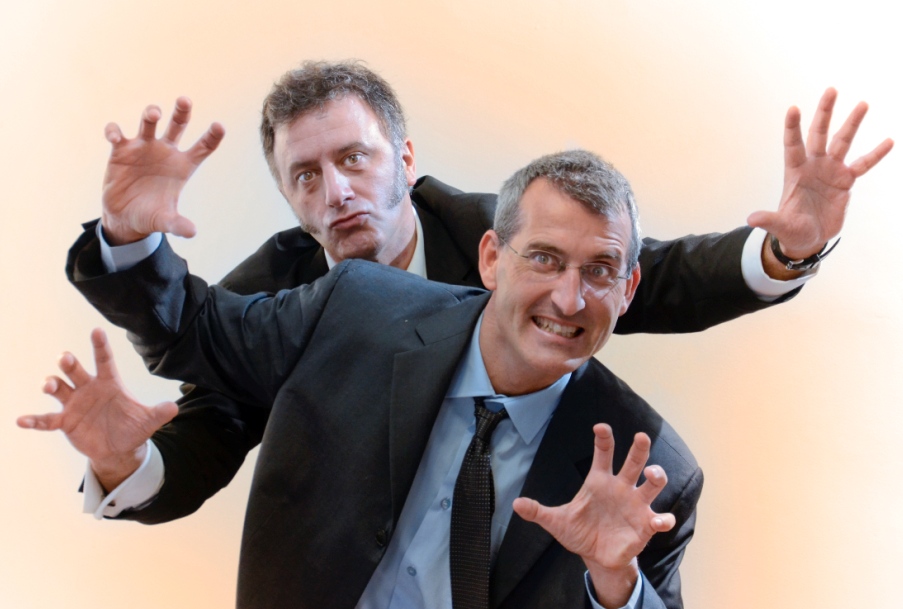 Asier y Javier, humoristas gráficos de Bilbao. No se tomaron la medicación.