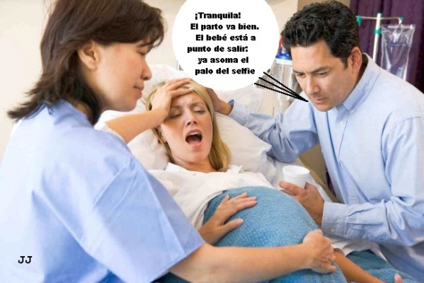 La moda del palo del selfie se nos está yendo de las manos